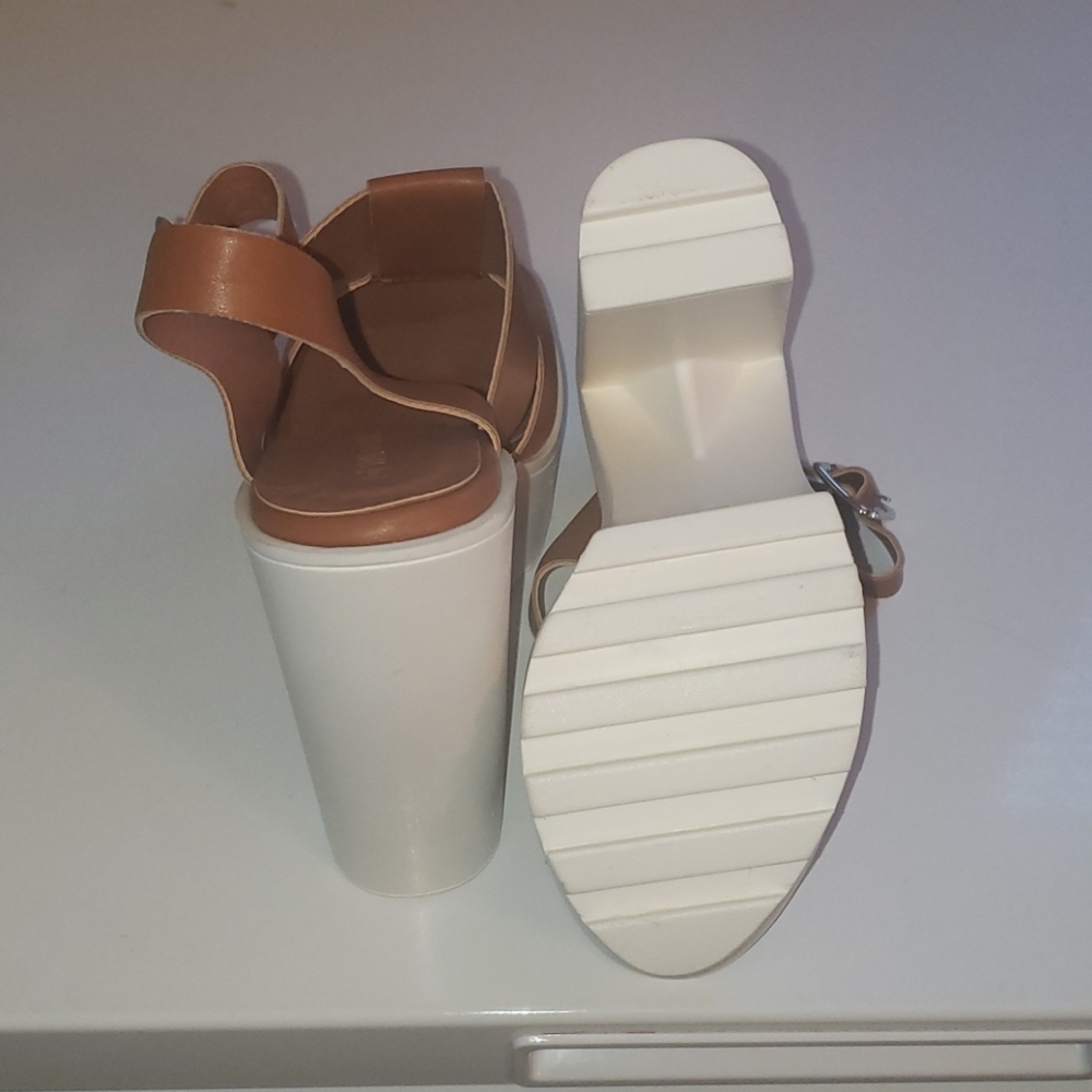 Platform Sandles - Picture 4 of 4